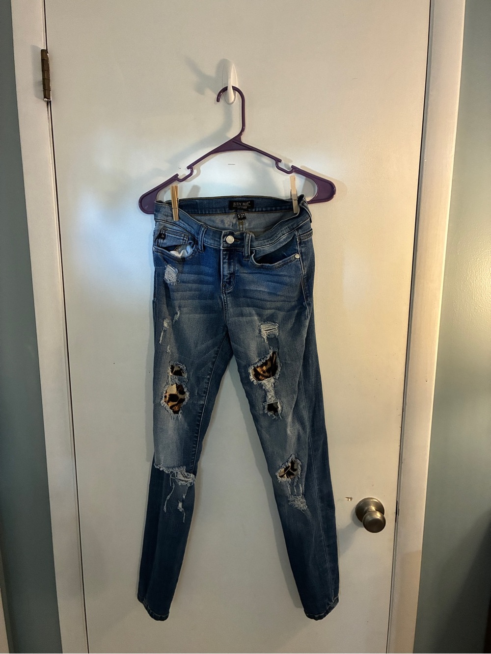 Judy Blue Women’s Jeans with Leopard Patch Detailing